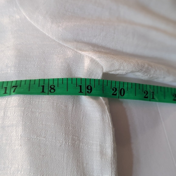 Ruby Rd | Women's Split V-Neck Blouse | White | Size Small Petite - Picture 9 of 11